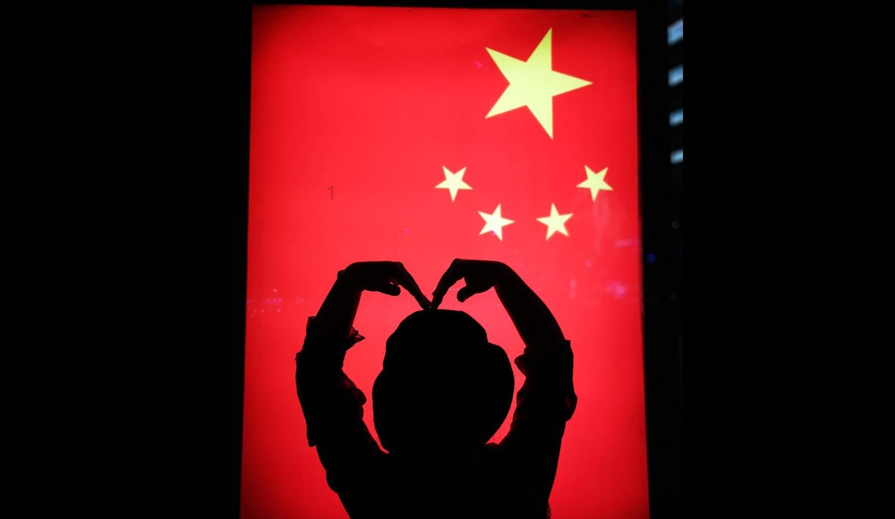 丧事习俗中,“义子”“干儿子”的位分可以比照孝子吗?